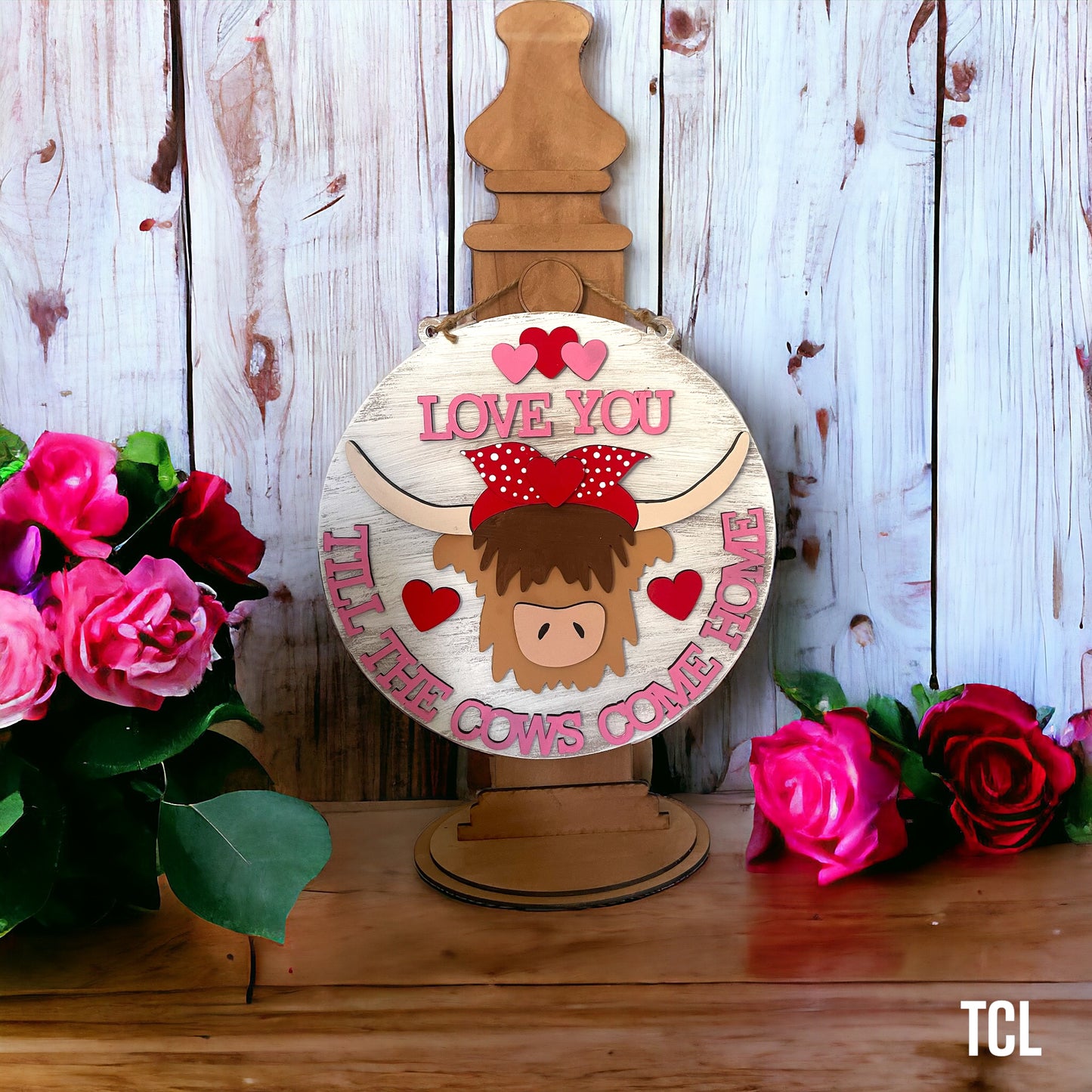 Highland Cow Valentine Door Round