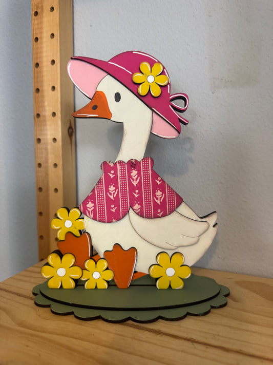 Lady Goose Shelf Sitter