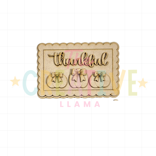 Thankful Pumpkin Sign & Mini Scallop Frame